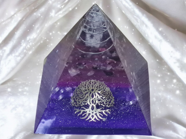 Orgonite pyramide 